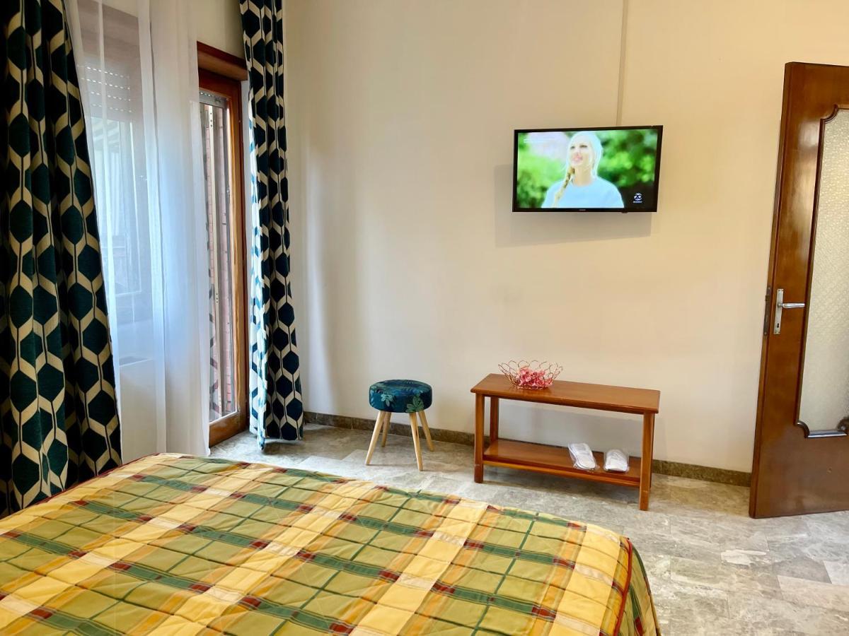 Penthouse Salus Sea View Terrace Lido di Ostia Exterior foto